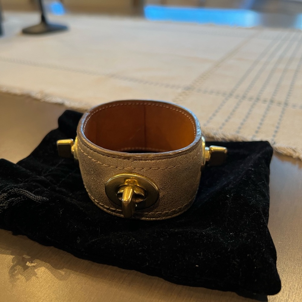 Coach Gold Metallic Turnlock Bracelet - Picture 3 of 6